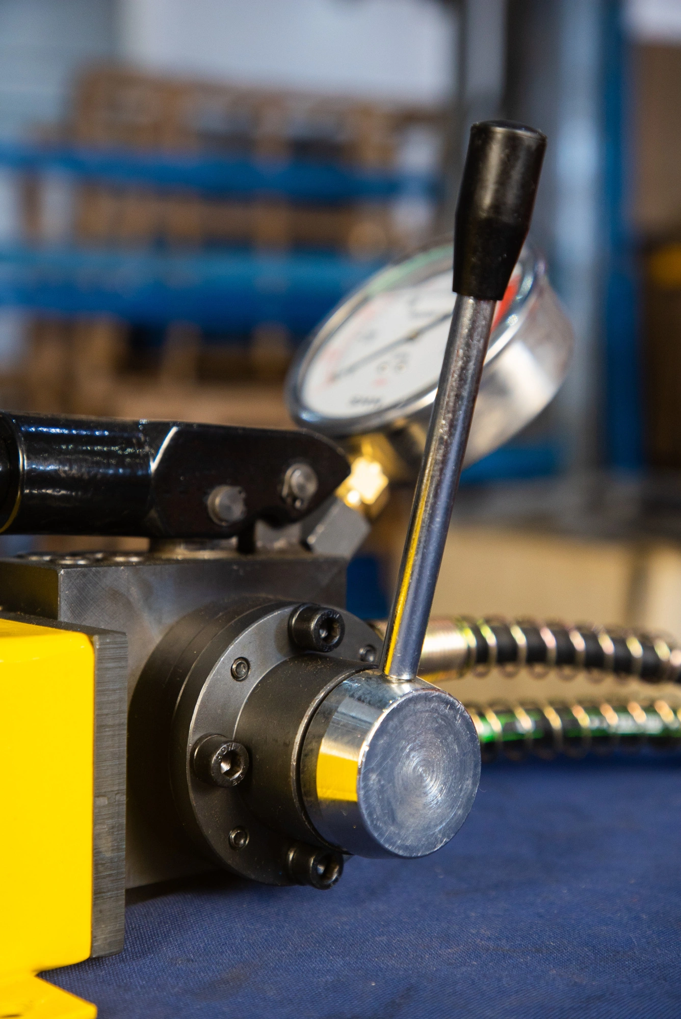 Насос гидравлический двусторонний TOR HHB-700S 3,5л (ручной)