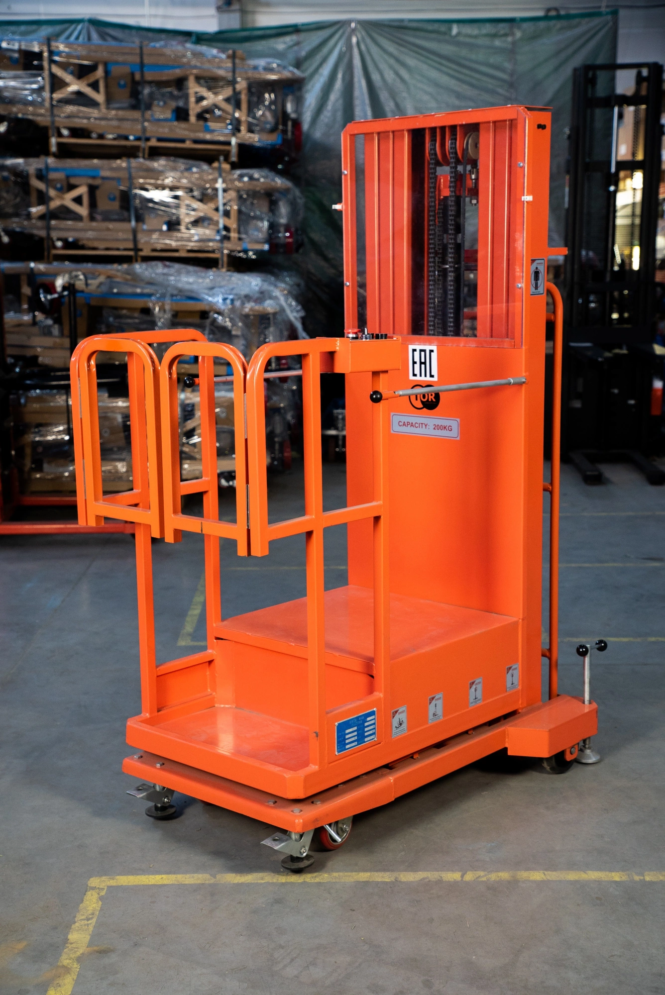 Сборщик заказов с электроподъемом 200 кг 3,5 м TOR GOPY3.503