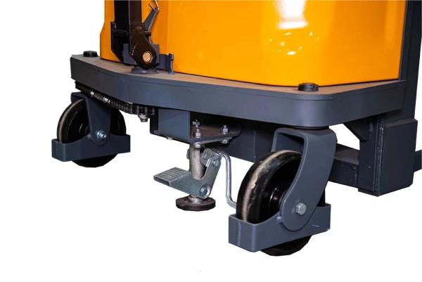 Штабелер гидравлический с электроподъемом 1,5 т 1,6 м XILIN CDD15B-E (WET) с раздвижными вилами