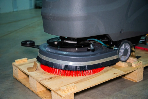 Машина поломоечная с АКБ GEL 24/100 В/Ач TOR COMPACT 56