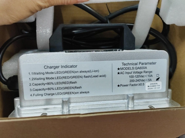 Зарядное устройство для машины поломоечной COMFORT 86