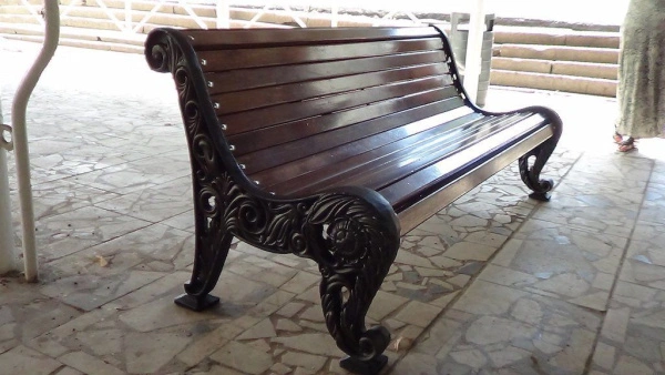 Скамейка чугунная «Нескучный Сад» 1,5 м